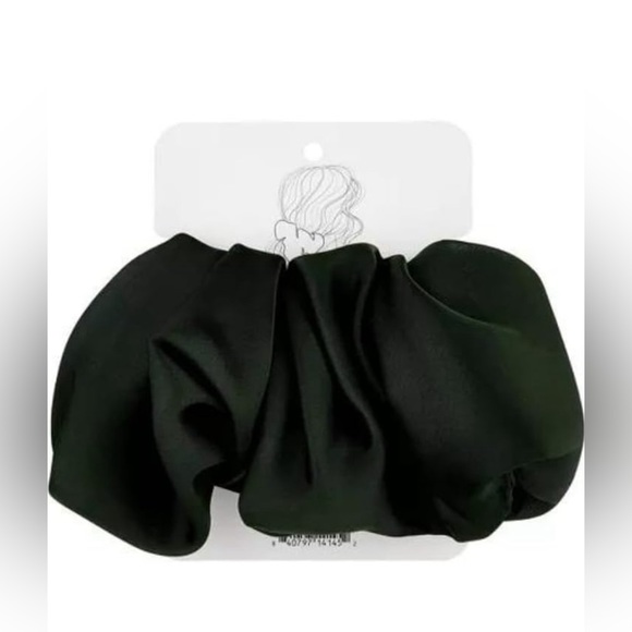 NWT KRISTIN ESS OVERSIZED SATIN SCRUNCHIE - Picture 2 of 4